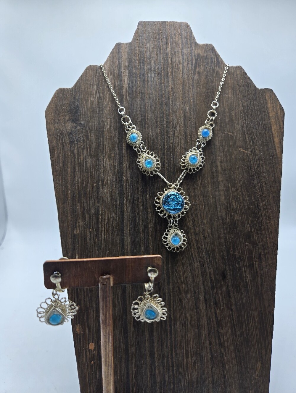 Silesian Wire Work Jewelry Set Necklace Earrings Clip-On Blue Art Glass Wire VTG